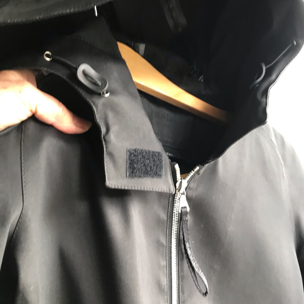 Authentic  PRADA coat, size Small - Picture 15 of 15